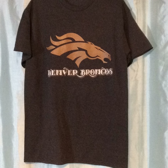 Denver Broncos adult tee, NWT, last one! - Picture 2 of 3
